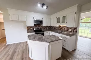 972 Darby Rd, Chester, SC 29706 - Photo 2