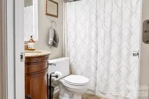 7928 Charter Oak Ln, Charlotte, NC 28226 - Photo 8