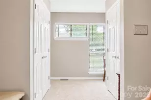 7928 Charter Oak Ln, Charlotte, NC 28226 - Photo 10