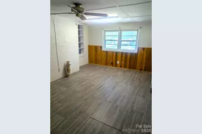 605 Lincoln Lane, Lenoir, NC 28645 - Photo 2