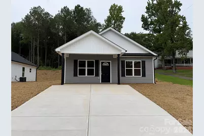509 N Washington Street, Wadesboro, NC 28170 - Photo 1