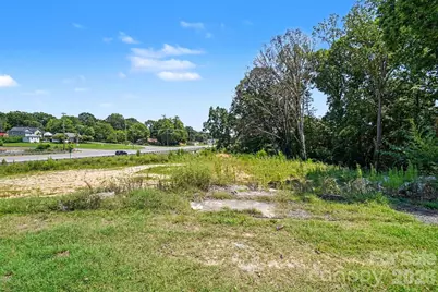 415 White Street, Gastonia, NC 28052 - Photo 10