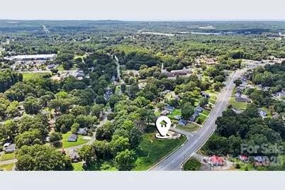 415 White Street, Gastonia, NC 28052 - Photo 2