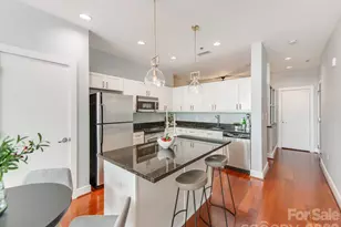 333 W Trade St, Charlotte, NC 28202 - Photo 12
