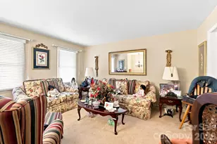 5914 Quiet Cove Ct, Charlotte, NC 28215 - Photo 2