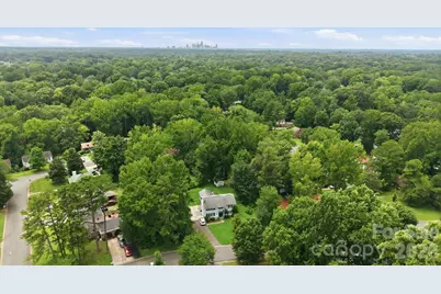 5914 Quiet Cove Court, Charlotte, NC 28215 - Photo 30