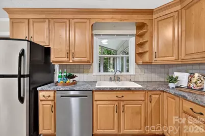 5000 Cedar Forest Drive, Charlotte, NC 28226 - Photo 8