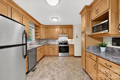 5000 Cedar Forest Drive, Charlotte, NC 28226 - Photo 10