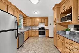 5000 Cedar Forest Dr, Charlotte, NC 28226 - Photo 10