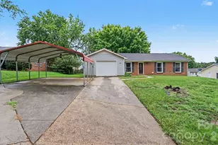 3766 Danube Dr, Winston Salem, NC 27105 - Photo 2