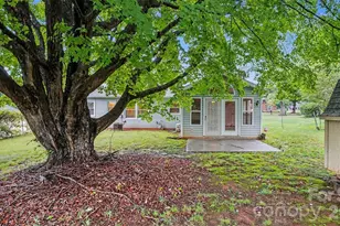 3766 Danube Dr, Winston Salem, NC 27105 - Photo 4