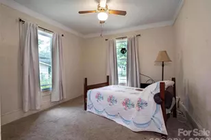 103 E King St, East Flat Rock, NC 28726 - Photo 26