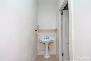 103 E King St, East Flat Rock, NC 28726 - Photo 22