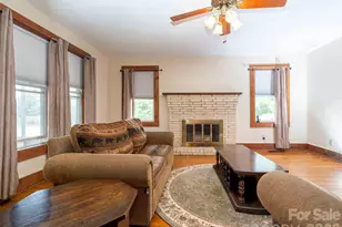 103 E King St, East Flat Rock, NC 28726 - Photo 18