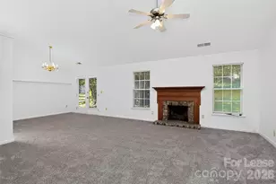 3411 Pondridge Ct, Charlotte, NC 28269 - Photo 8