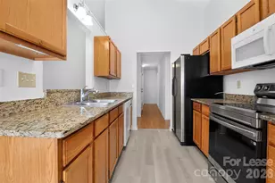 3411 Pondridge Ct, Charlotte, NC 28269 - Photo 14