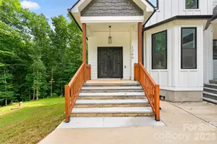 1266 Ron Whicker Dr, Catawba, NC 28609 - Photo 4