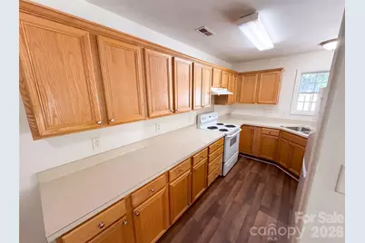 9514 Littleleaf Drive, Charlotte, NC 28215 - Photo 2