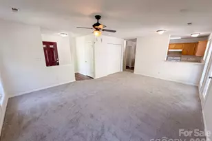9514 Littleleaf Dr, Charlotte, NC 28215 - Photo 8