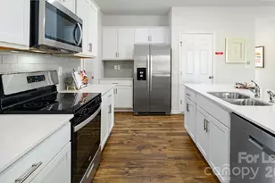 1330 37th Ave Lane NE, Hickory, NC 28601 - Photo 6