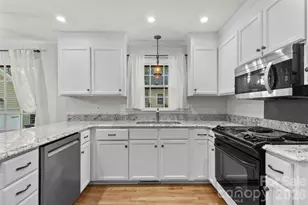 3022 Butter Churn Ln, Matthews, NC 28105 - Photo 16