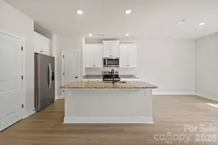 3318 Yorkshire Dr, Gastonia, NC 28052 - Photo 6