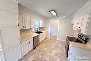 2592 Tully Ct, Lancaster, SC 29720 - Photo 6