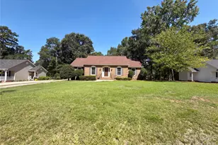 2592 Tully Ct, Lancaster, SC 29720 - Photo 2
