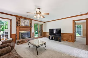 4620 Fairvista Dr, Charlotte, NC 28269 - Photo 6