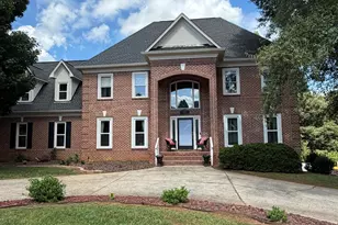 232 40th Ave Dr NW, Hickory, NC 28601 - Photo 1