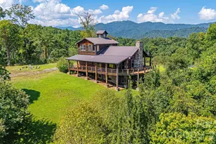891 Logans Ridge Rd, Marshall, NC 28753 - Photo 2