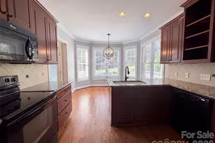 114 Stirling Heights Ln, Fort Mill, SC 29715 - Photo 2