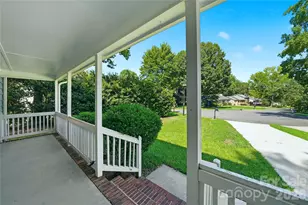 6900 Norchester Ct, Charlotte, NC 28227 - Photo 14