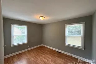 2660 Revolution Pk Dr, Charlotte, NC 28206 - Photo 6