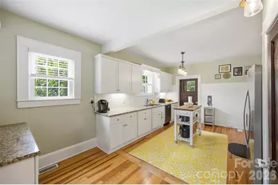 105 S Maple Street, Dallas, NC 28034 - Photo 8