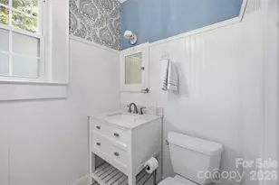 105 S Maple St, Dallas, NC 28034 - Photo 12