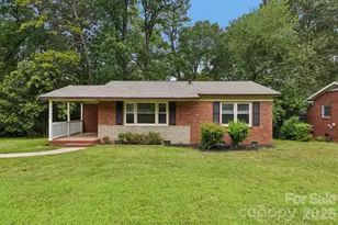 3624 Sargeant Dr, Charlotte, NC 28217 - Photo 1