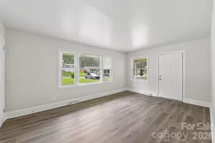 3624 Sargeant Dr, Charlotte, NC 28217 - Photo 8