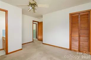 32 Kathy Dr, Waynesville, NC 28786 - Photo 14