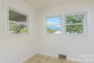 32 Kathy Dr, Waynesville, NC 28786 - Photo 12