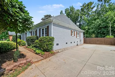 5734 Faulconbridge Road, Charlotte, NC 28227 - Photo 4
