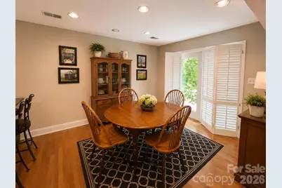 4821 Elmhurst Drive NE, Hickory, NC 28601 - Photo 14