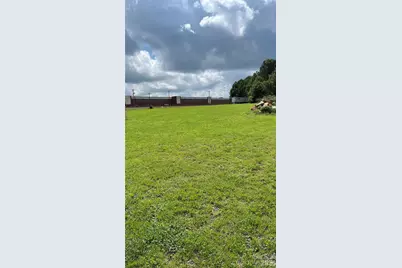 1107 1st Avenue S, Conover, NC 28613 - Photo 2