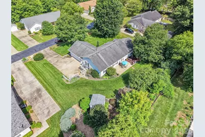 403 W Coventry Drive, Franklin, NC 28734 - Photo 38