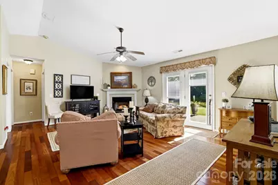 403 W Coventry Drive, Franklin, NC 28734 - Photo 8