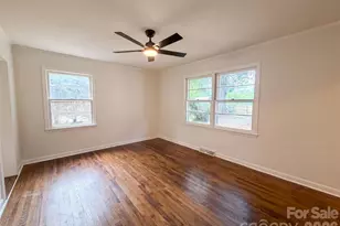 1077 Allendale Cir, Rock Hill, SC 29732 - Photo 4