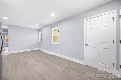 553 Derrydowne Drive, Charlotte, NC 28213 - Photo 28