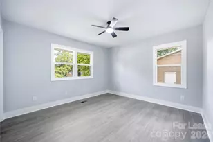 553 Derrydowne Dr, Charlotte, NC 28213 - Photo 32