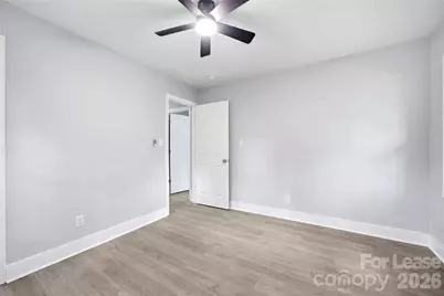 553 Derrydowne Drive, Charlotte, NC 28213 - Photo 38