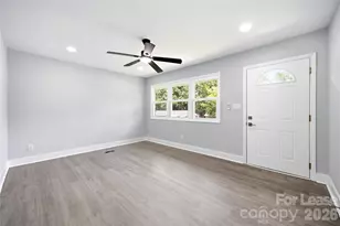 553 Derrydowne Dr, Charlotte, NC 28213 - Photo 22
